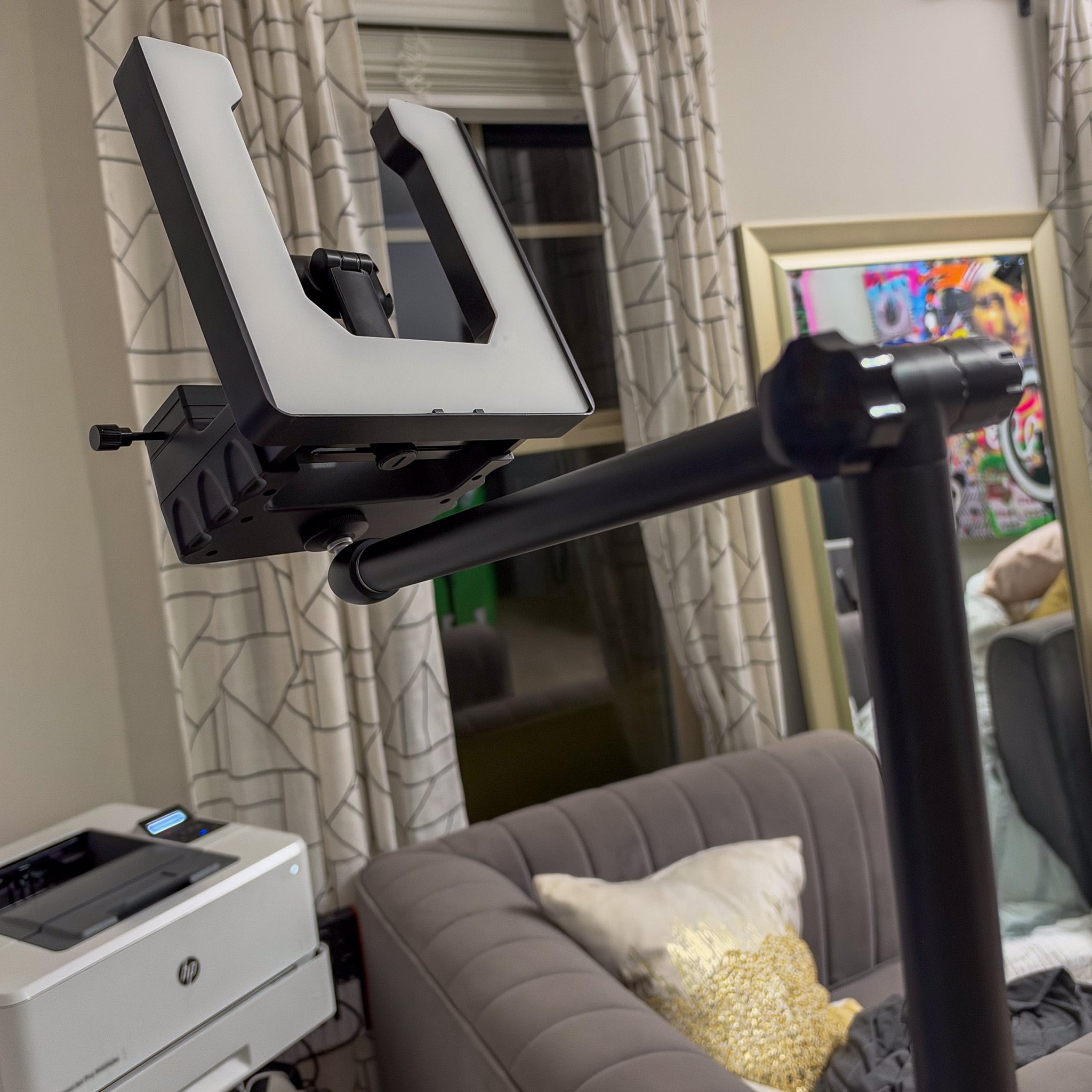 Customer photo: UltraLite on the Creator Arm at a desk